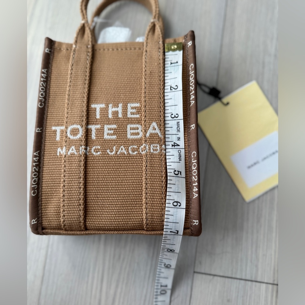MARC JACOBS Jacquard Super Mini Tote Bag Camel Color NWT - Picture 5 of 9